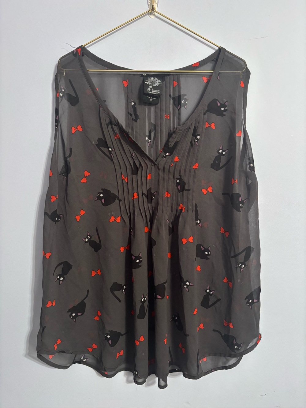 Kiki’s delivery service Sheer Cat-Print V-Neck Sleeveless Top